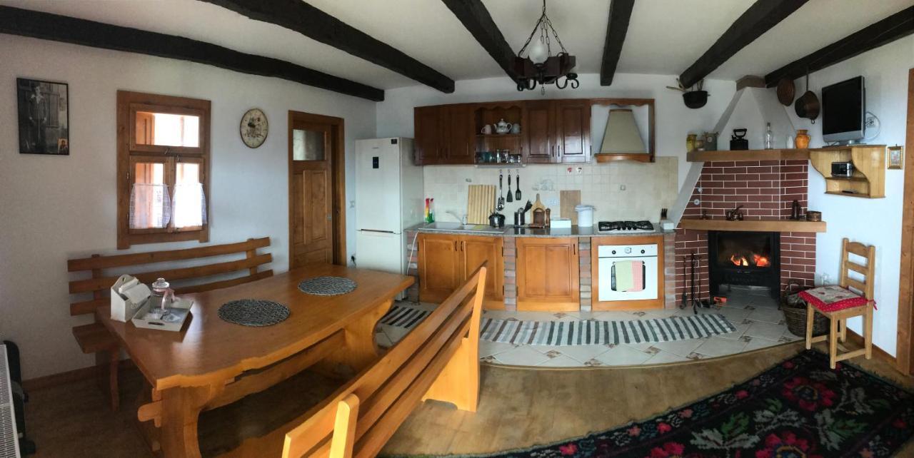 Granny'S House Villa Моисей Екстериор снимка